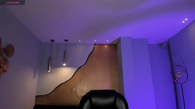 Snapshot of MaiaCollins chatting on 7, 11, 2025 MaiaCollins online show from 7, 11, 2025