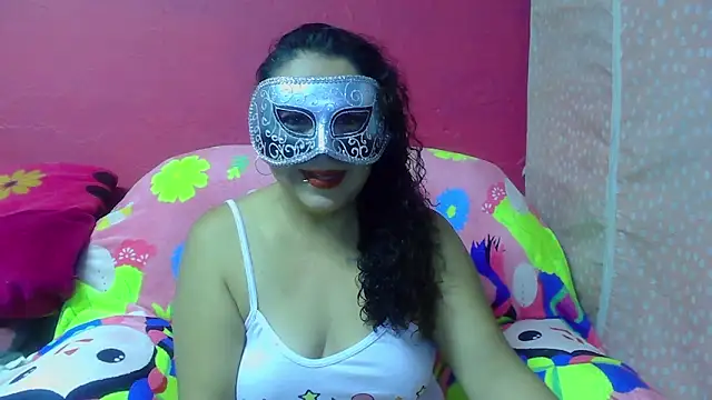 Snapshot of Pequitas_sexi chatting on 8, 10, 2025 Pequitas sexi online show from 8, 10, 2025