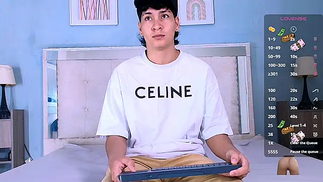 Jhojan twink online show from 30, 9, 2025