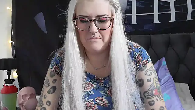 Snapshot of Sizzling_Indie36 chatting on 13, 9, 2025 Sizzling Indie36 online show from 13, 9, 2025