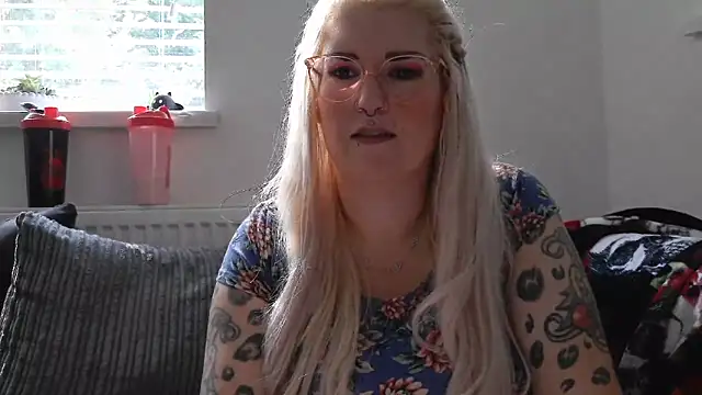 Snapshot of Sizzling_Indie36 chatting on 24, 9, 2025 Sizzling Indie36 online show from 24, 9, 2025