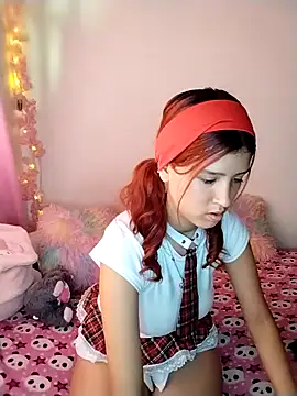 Snapshot of Sophie_joyy chatting on 7, 10, 2025 Sophie joyy online show from 7, 10, 2025