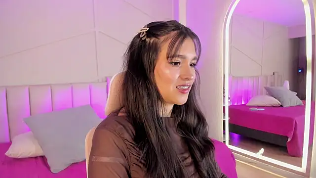 Snapshot of Eimmy_bm chatting on 29, 10, 2025 Eimmy bm online show from 29, 10, 2025