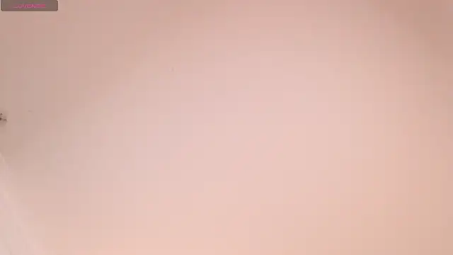 Snapshot of Valen_ross_ chatting on 13, 11, 2025 Valen ross online show from 13, 11, 2025