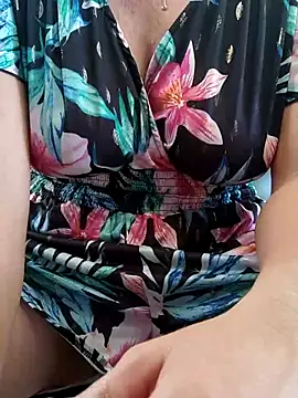 emiliemilf online show from 6, 11, 2025