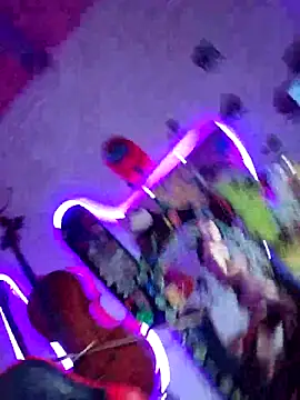 Snapshot of Sukychan_ chatting on 12, 11, 2025 Sukychan online show from 12, 11, 2025