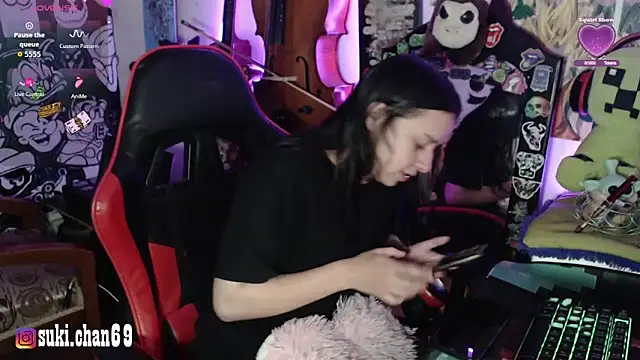 Snapshot of Sukychan_ chatting on 16, 11, 2025 Sukychan online show from 16, 11, 2025