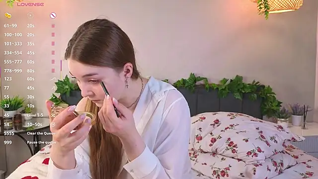 ConstanceHelms online show from 10, 11, 2025