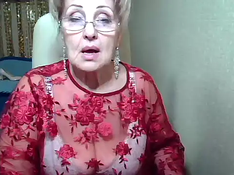 Snapshot of Margo_Sweety chatting on 11, 10, 2025 Margo Sweety online show from 11, 10, 2025
