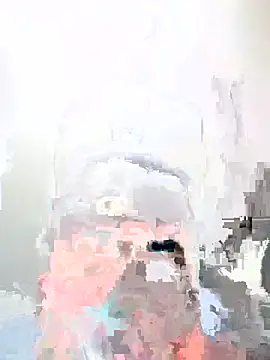 Snapshot of Bear2323 chatting on 4, 8, 2026 Bear2323 online show from 4, 8, 2026