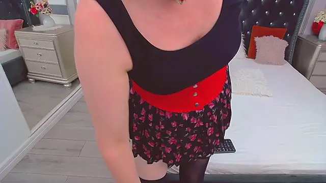 Snapshot of SuzzySun chatting on 16, 1, 2026 SuzzySun online show from 16, 1, 2026