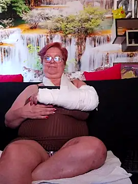 QueenPammy1 online show from 5, 3, 2025