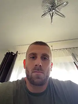 Snapshot of trainwithme chatting on 7, 5, 2026 trainwithme online show from 7, 5, 2026