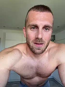 Snapshot of trainwithme chatting on 28, 5, 2026 trainwithme online show from 28, 5, 2026