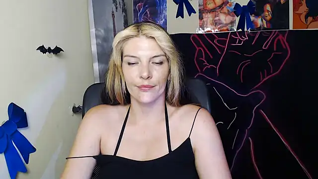 Snapshot of VanessaRey_ chatting on 1, 7, 2026 VanessaRey online show from 1, 7, 2026