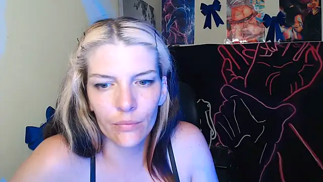 Snapshot of VanessaRey_ chatting on 12, 7, 2026 VanessaRey online show from 12, 7, 2026