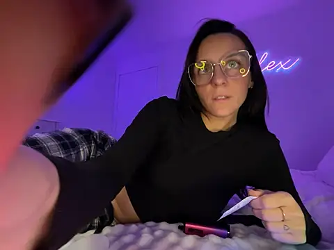 Missalex xo online show from 3, 2, 2026