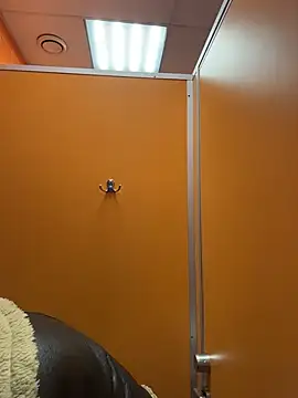 MilaBee online show from 19, 4, 2026