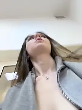 MilaBee online show from 24, 4, 2026