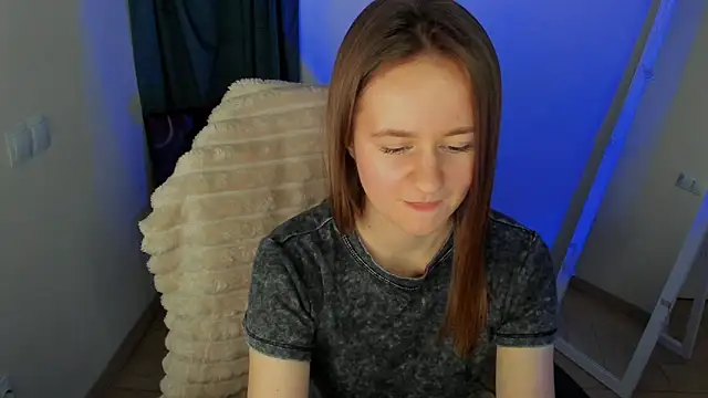 Catherine e online show from 4, 12, 2025