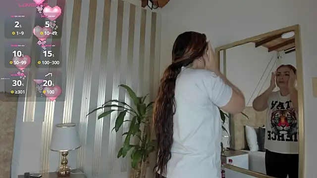 Snapshot of angelinarouse_ chatting on 28, 9, 2025 angelinarouse online show from 28, 9, 2025