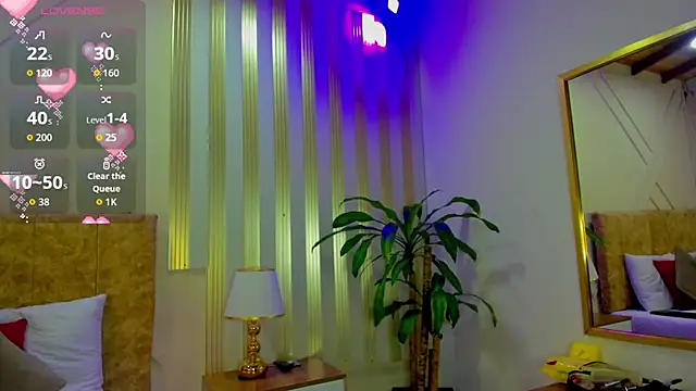 Snapshot of angelinarouse_ chatting on 13, 10, 2025 angelinarouse online show from 13, 10, 2025