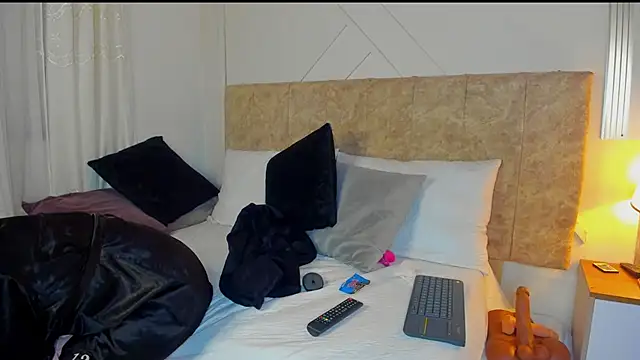 angelinarouse  online show from 17, 12, 2025