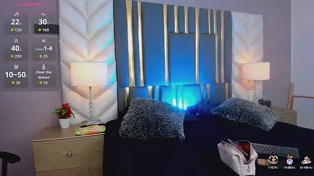 SaraJonness online show from 9, 9, 2025