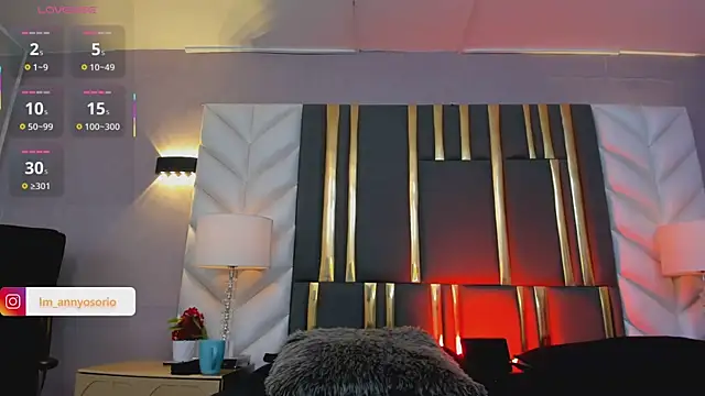 SaraJonness online show from 30, 9, 2025