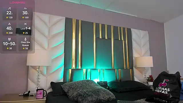 SaraJonness online show from 22, 11, 2025