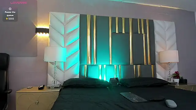 SaraJonness online show from 26, 11, 2025