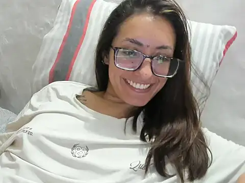 DulceXmile online show from 12, 2, 2026