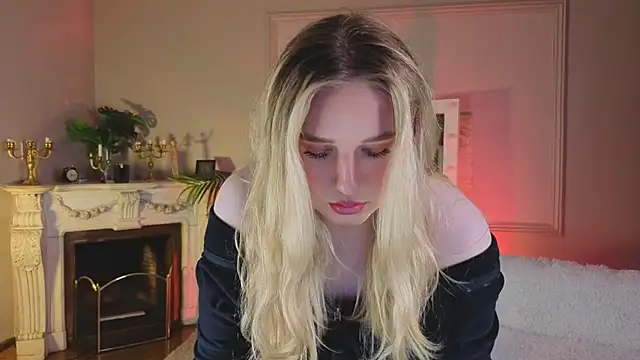 Snapshot of Jes_Solar chatting on 25, 10, 2025 Jes Solar online show from 25, 10, 2025