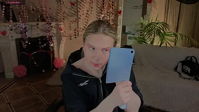 Snapshot of Jes_Solar chatting on 25, 2, 2026 Jes Solar online show from 25, 2, 2026