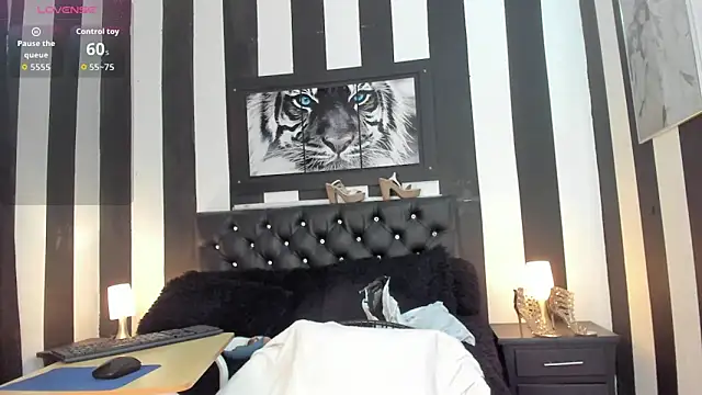dirtyplayluna online show from 12, 10, 2025