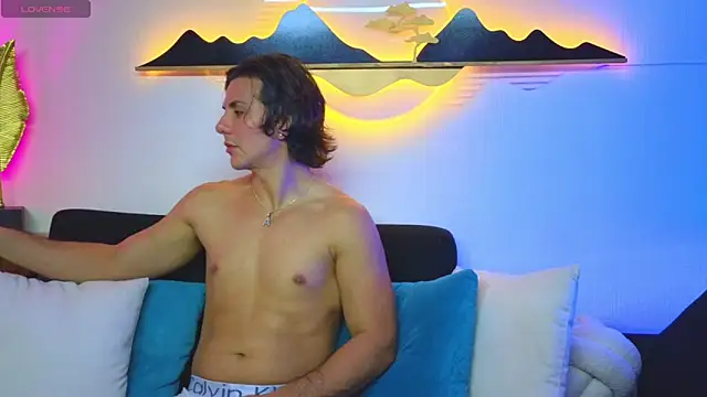 Snapshot of Almiboys chatting on 29, 9, 2025 Almiboys online show from 29, 9, 2025