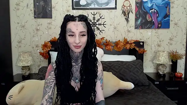 Snapshot of Velvetbat chatting on 16, 10, 2025 Velvetbat online show from 16, 10, 2025