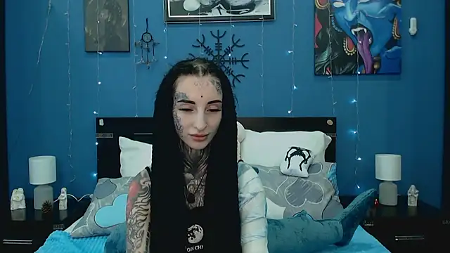 Velvetbat online show from 18, 5, 2026