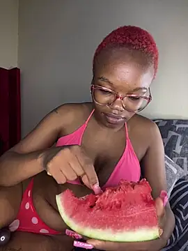 YummyMelanin117 online show from 5, 10, 2025