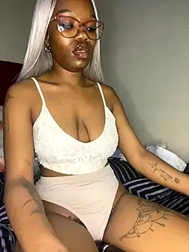 YummyMelanin117 online show from 14, 10, 2025