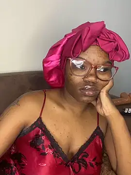 YummyMelanin117 online show from 3, 3, 2026