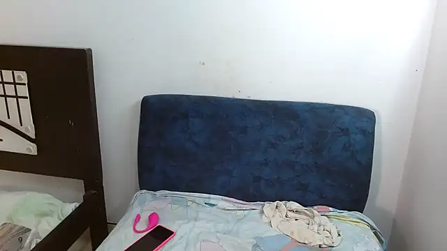 Allyson Mature online show from 18, 10, 2025