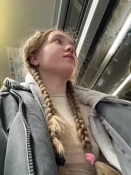 bambi lu online show from 18, 3, 2026