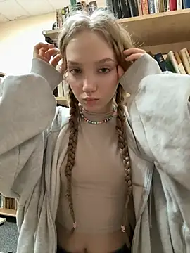 bambi lu online show from 27, 6, 2026