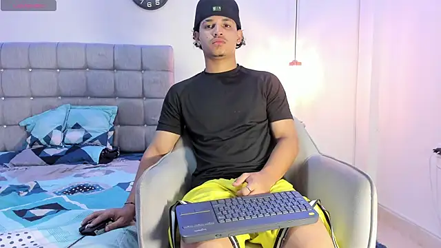 samxx muscle online show from 10, 9, 2025