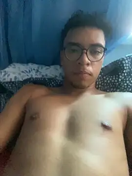 Snapshot of hiaguexxx chatting on 8, 11, 2025 hiaguexxx online show from 8, 11, 2025