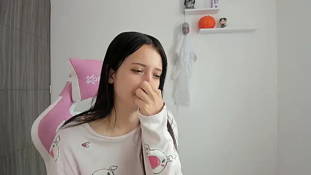 Snapshot of ImBunnyNova chatting on 14, 10, 2025 ImBunnyNova online show from 14, 10, 2025