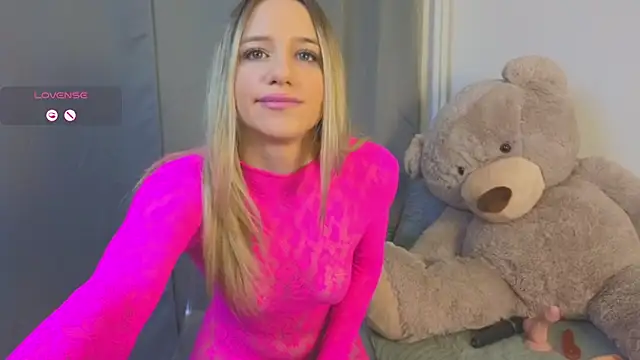 Snapshot of MellisaKim chatting on 2, 11, 2025 MellisaKim online show from 2, 11, 2025