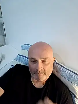 Snapshot of Alexis_Bull chatting on 3, 10, 2025 Alexis Bull online show from 3, 10, 2025