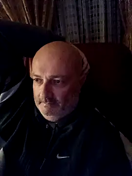 Snapshot of Alexis_Bull chatting on 18, 10, 2025 Alexis Bull online show from 18, 10, 2025